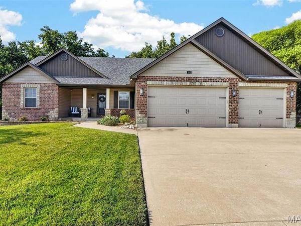 132 Miranda Court, Wentzville, MO 63385