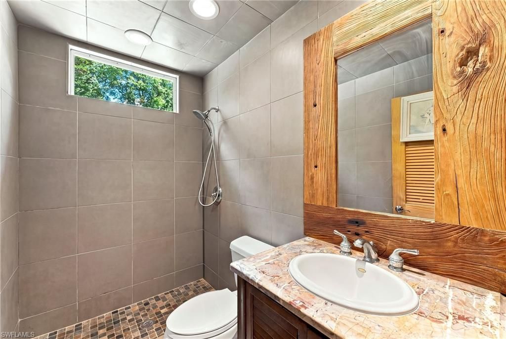 5247 Cherry Wood Dr , Naples, FL 34119 Photo