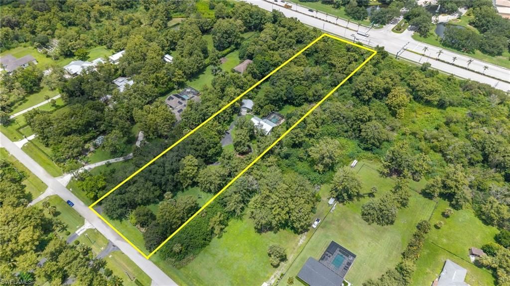 5247 Cherry Wood Dr , Naples, FL 34119 Photo