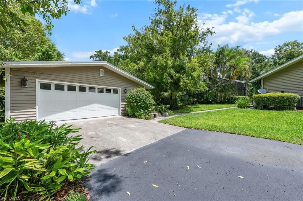 5247 Cherry Wood Dr , Naples, FL 34119 Photo