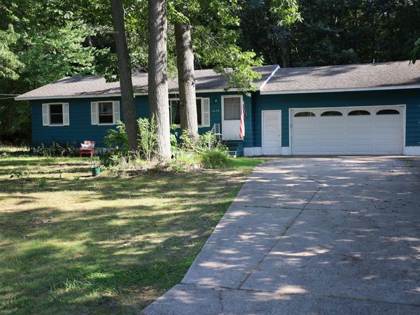 16154 Gary Avenue, Grand Haven, MI 49417