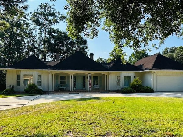 510 BEAU CHENE Drive , Mandeville, LA 70471