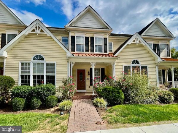 120 VICTORIA SQUARE, MEDIA, PA 19063