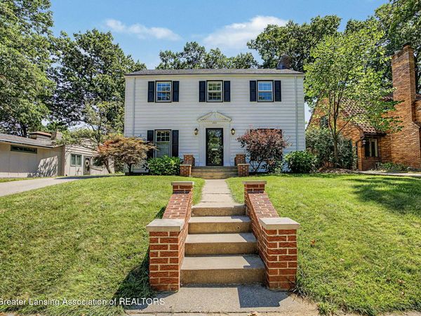 1025 Wildwood Drive, East Lansing, MI 48823