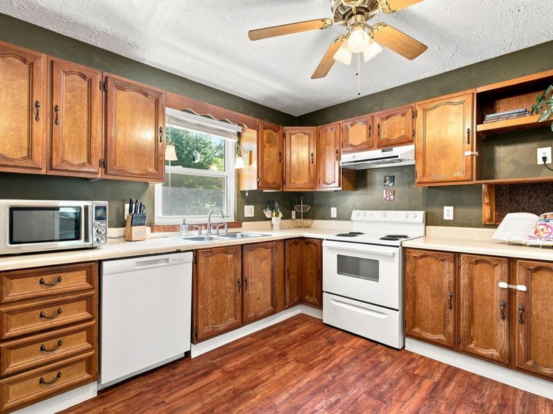 3452 Bremen Street , Columbus, OH 43224 Photo 11