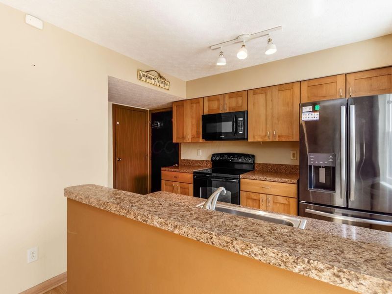 635 Mawyer Drive, Unit 178, Worthington, OH 43085 Photo 8