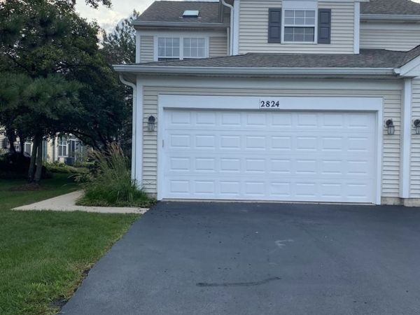 2824 White Thorn Circle , Naperville, IL 60564
