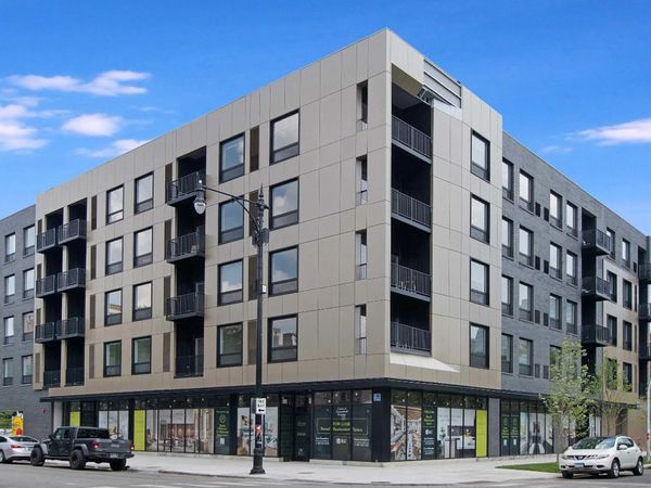 948 W Sunnyside Avenue , Unit 213, Chicago, IL 60640