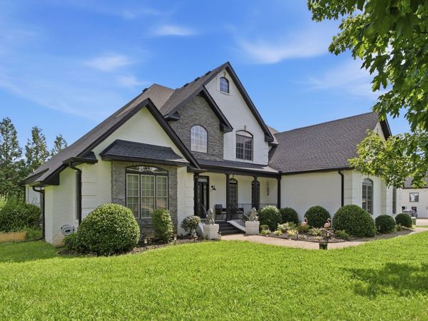 2205 Oakleigh Dr , Murfreesboro, TN 37129