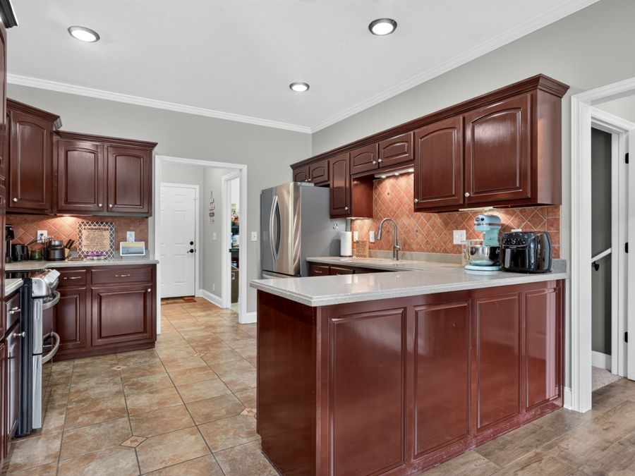 Property Image 38