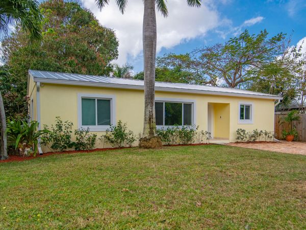364 ORANGE Way, West Palm Beach, FL 33405