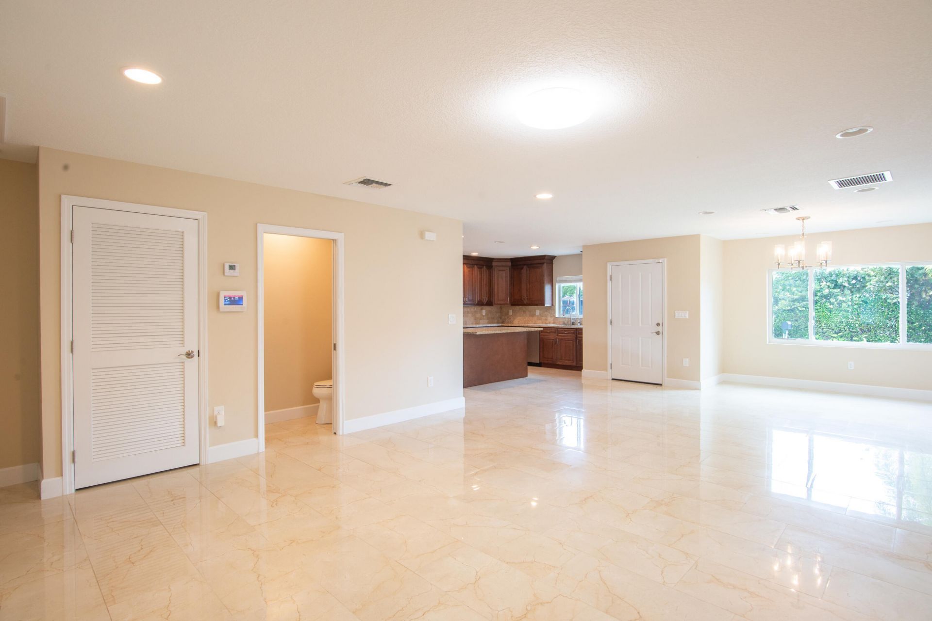 364 Orange Way, West Palm Beach, FL 33405 Photo
