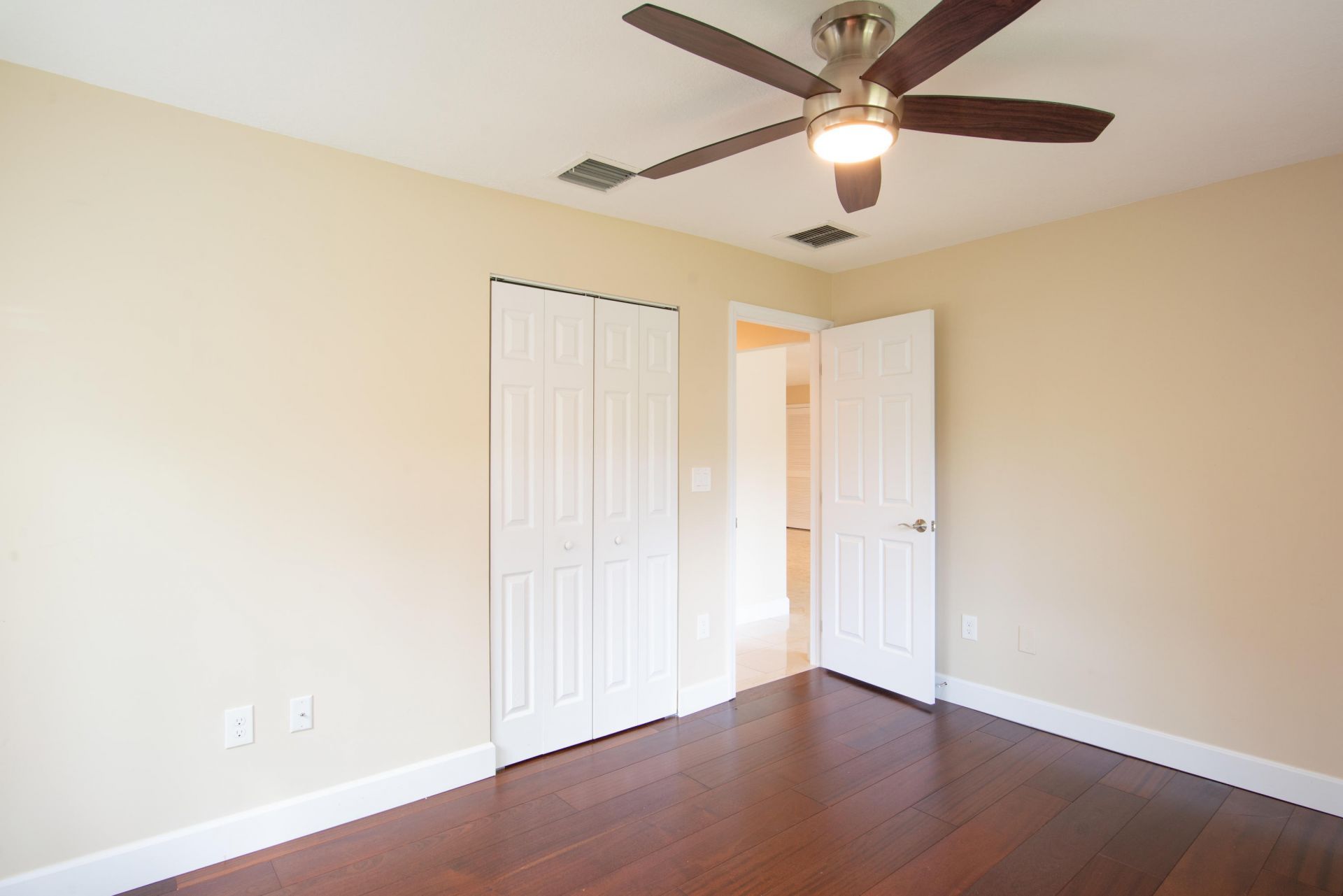 364 Orange Way, West Palm Beach, FL 33405 Photo