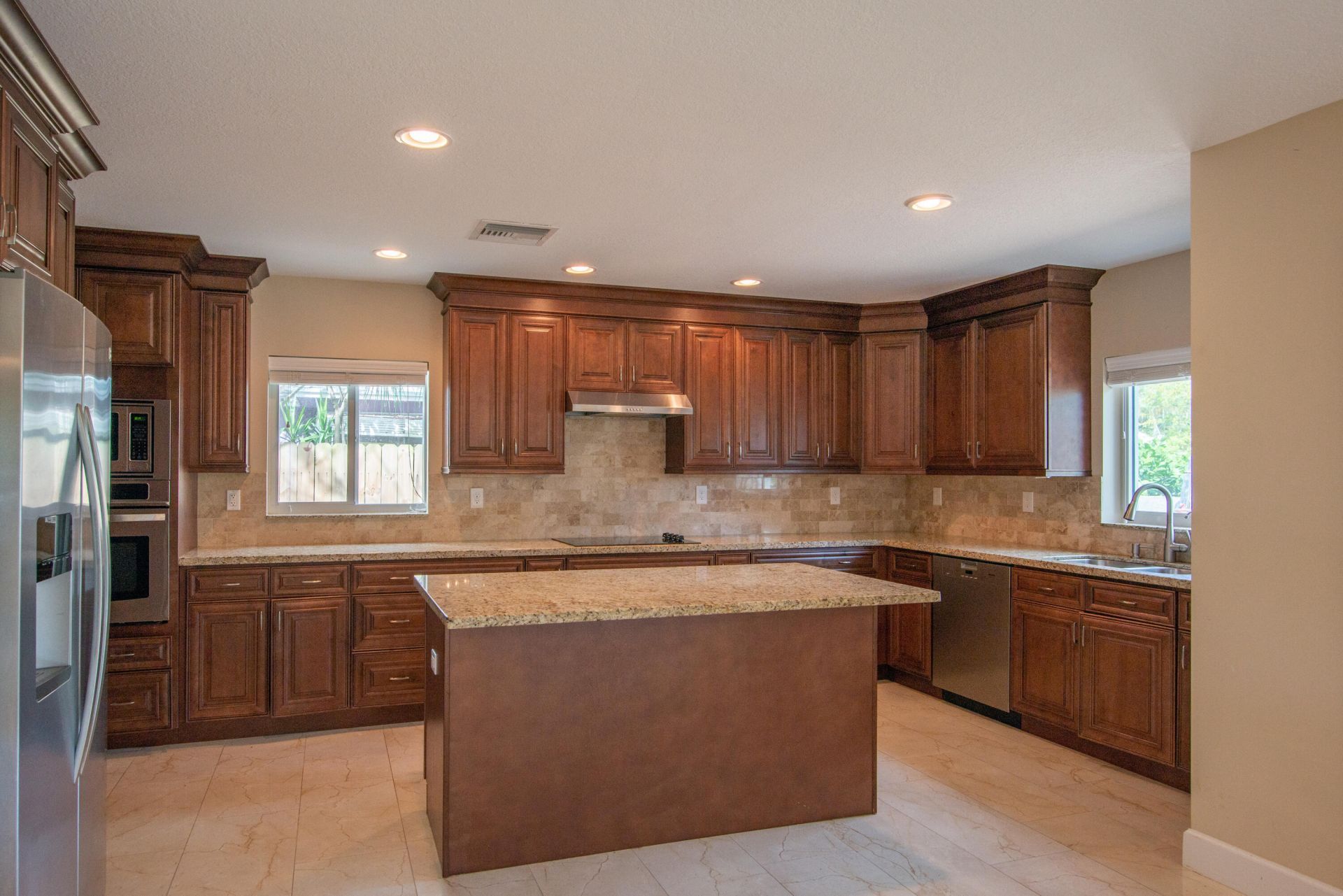 364 Orange Way, West Palm Beach, FL 33405 Photo