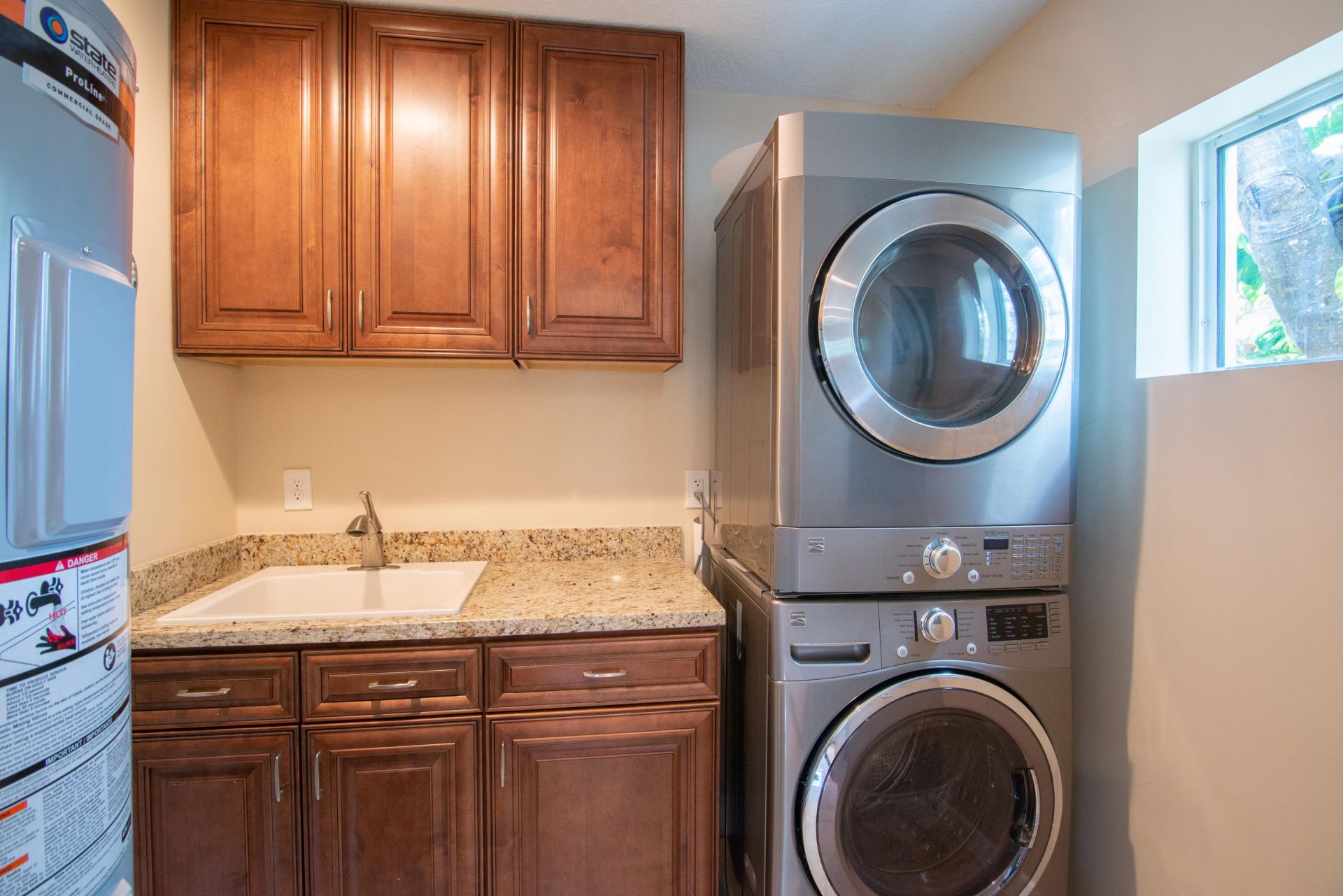 364 Orange Way, West Palm Beach, FL 33405 Photo