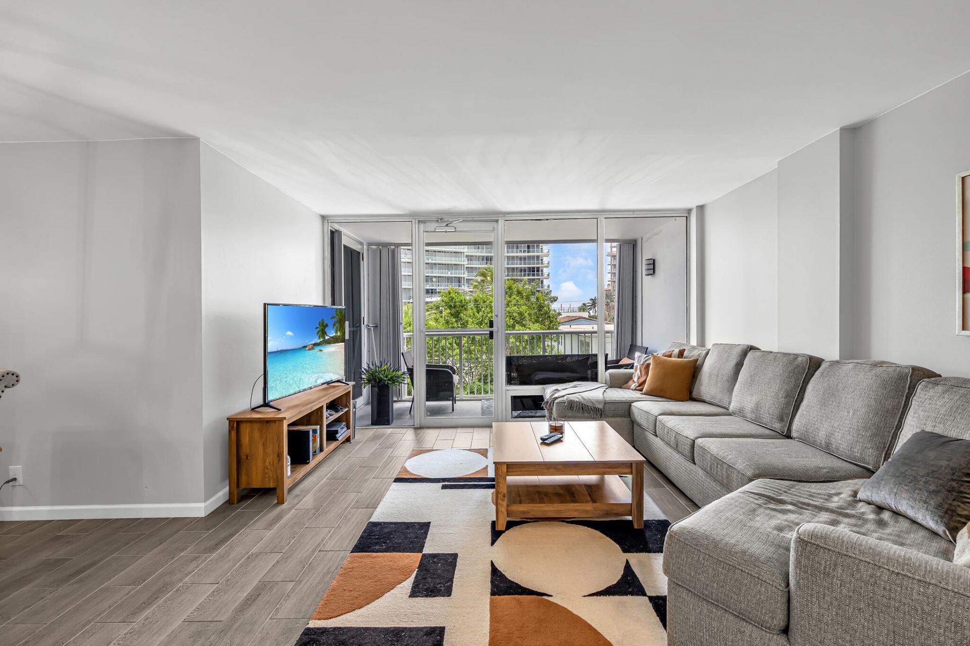 2200 NE 33rd Avenue, Unit 3E, Fort Lauderdale, FL 33305 Photo