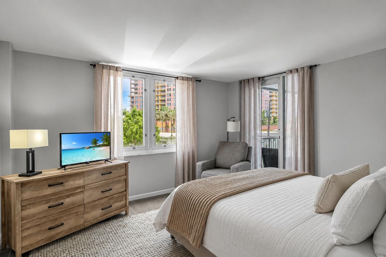 2200 NE 33rd Avenue, Unit 3E, Fort Lauderdale, FL 33305 Photo