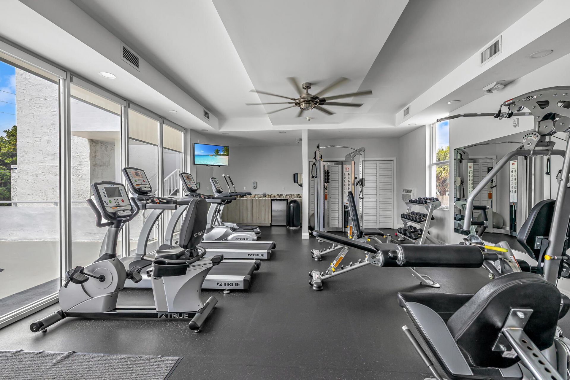 2200 NE 33rd Avenue, Unit 3E, Fort Lauderdale, FL 33305 Photo