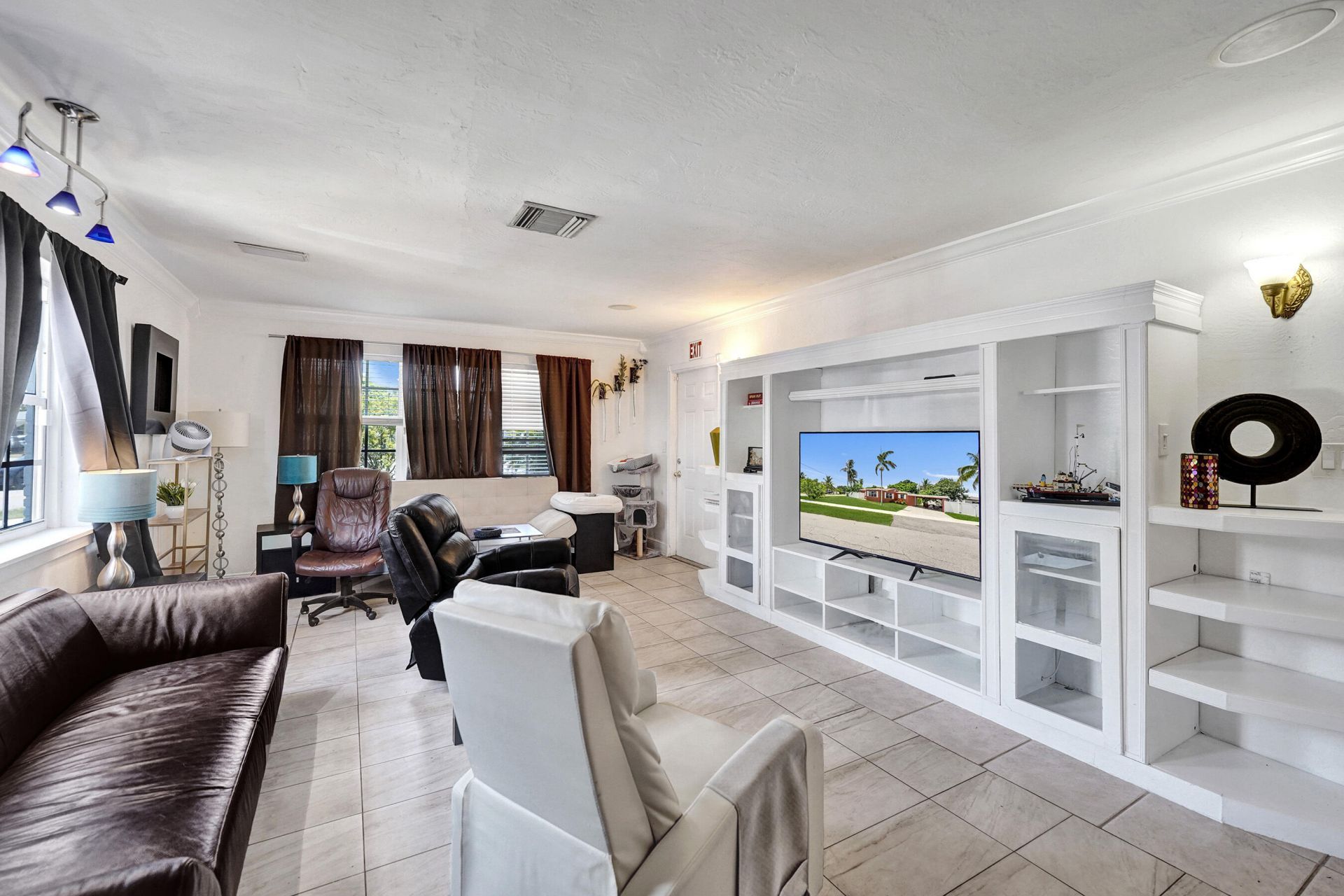 1302 S 23rd Avenue, Hollywood, FL 33020 Photo