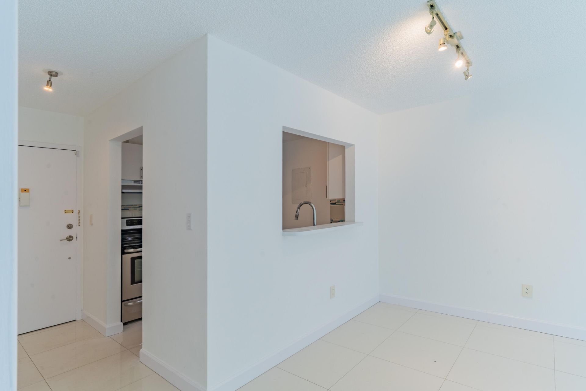 2160 SW 16th Avenue, Unit 317, Miami, FL 33145 Photo
