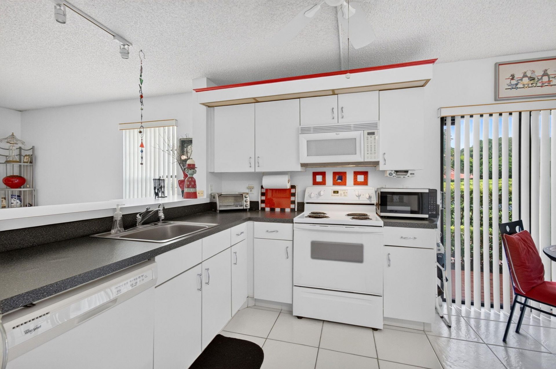 10247 N Circle Lake Drive, Unit 102, Boynton Beach, FL 33437 Photo