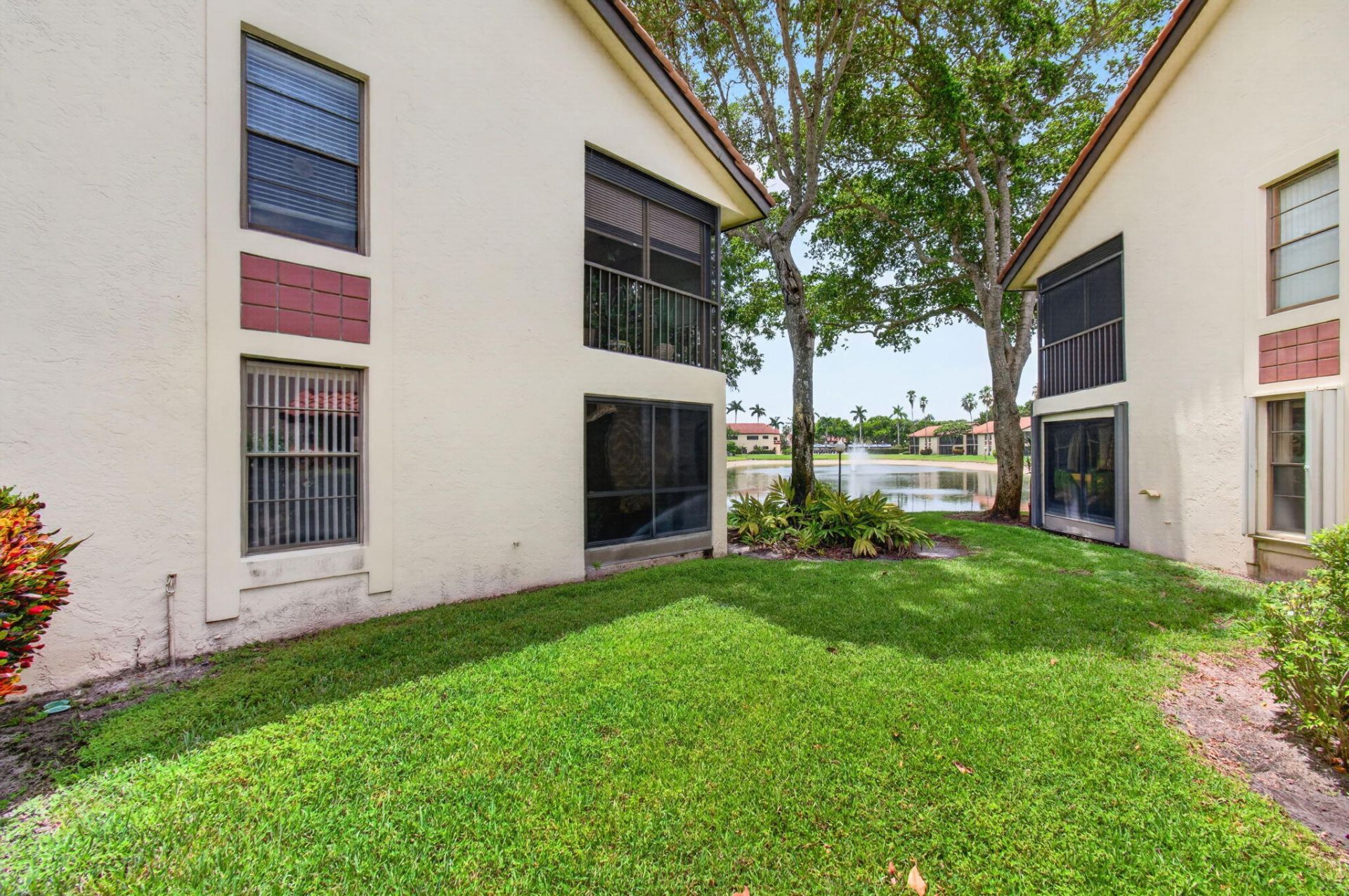 10247 N Circle Lake Drive, Unit 102, Boynton Beach, FL 33437 Photo