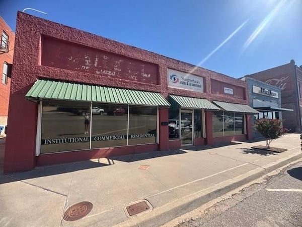 215 E Main Street, Cordell, OK 73632