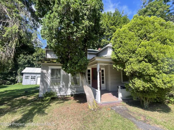 303 N Turnpike Road , Dalton, PA 18414