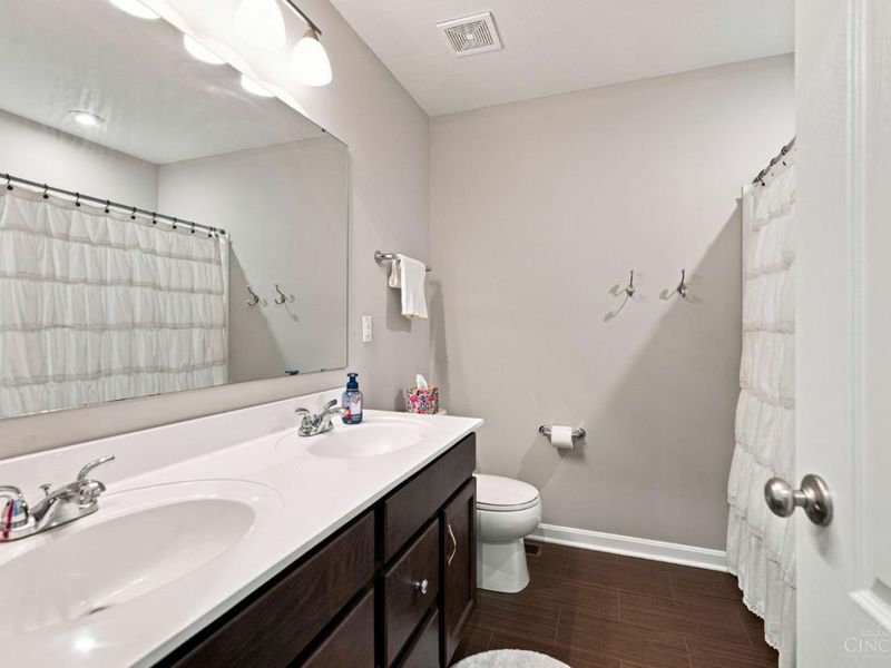 2754 Buckridge Drive, Miami Twp, OH 45233 Photo 27