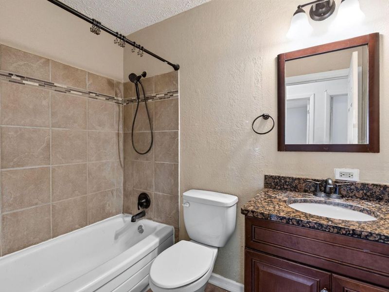 411 Westport Drive , Groveport, OH 43125 Photo 14