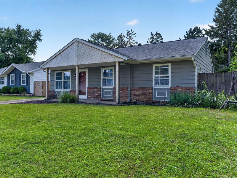 411 Westport Drive , Groveport, OH 43125 Photo 2