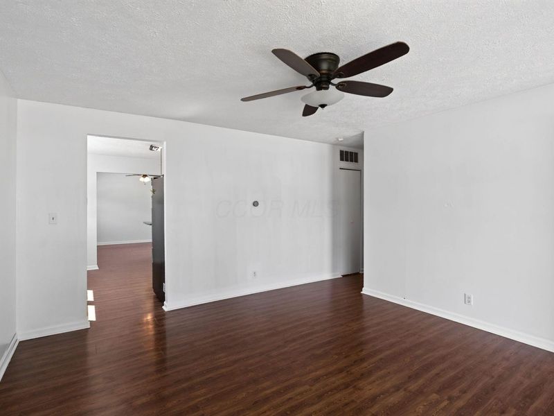411 Westport Drive , Groveport, OH 43125 Photo 9