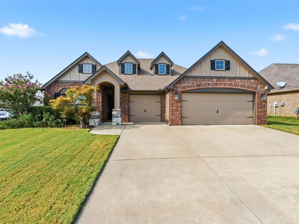 11711 E 105th Place North , Owasso, OK 74055