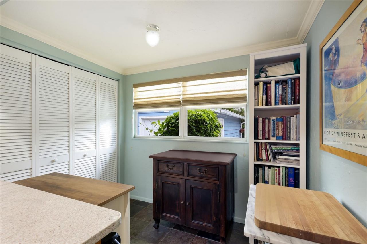 2070 Hyde Park Street, Sarasota, FL 34239 Photo