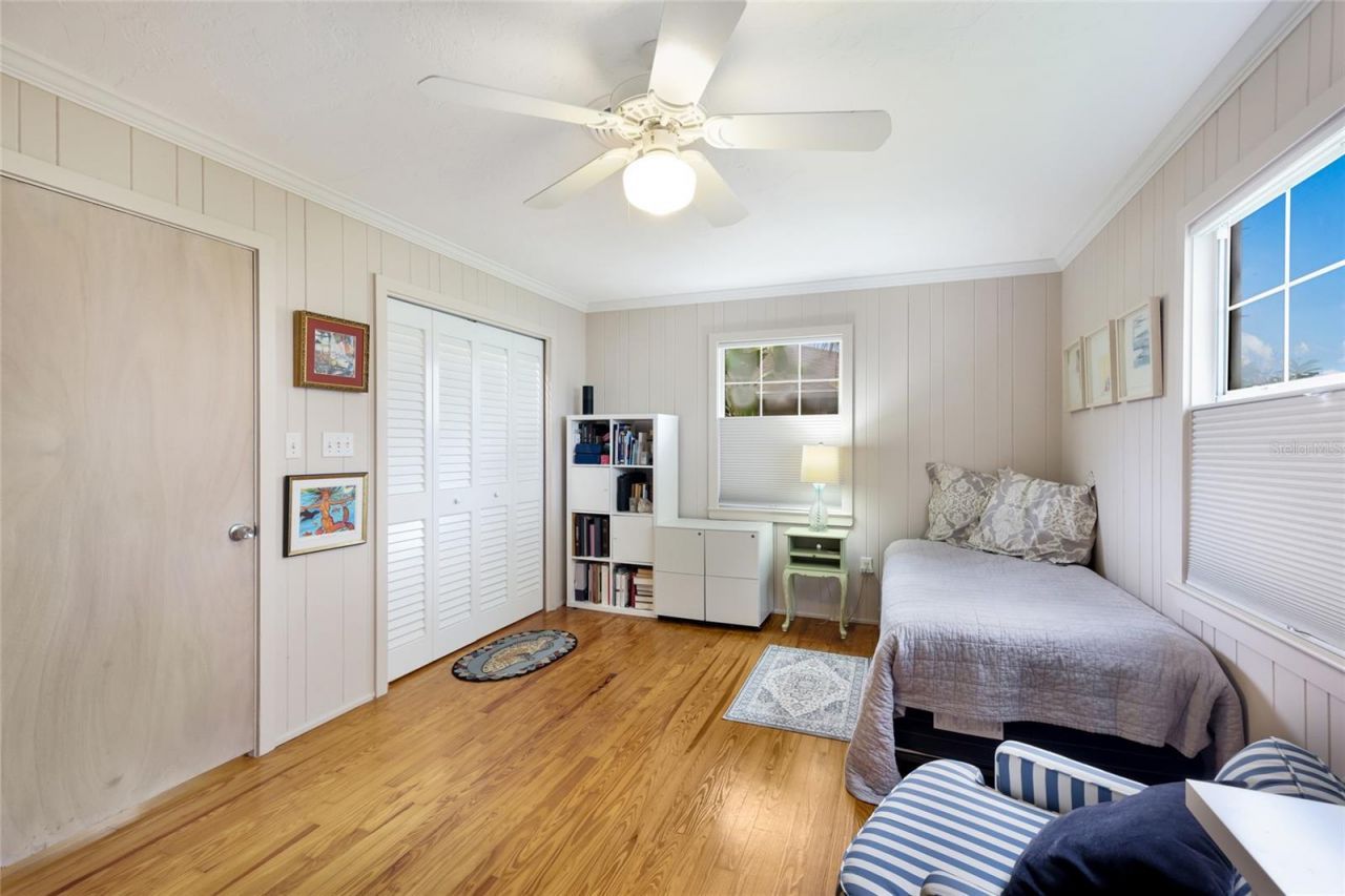 2070 Hyde Park Street, Sarasota, FL 34239 Photo