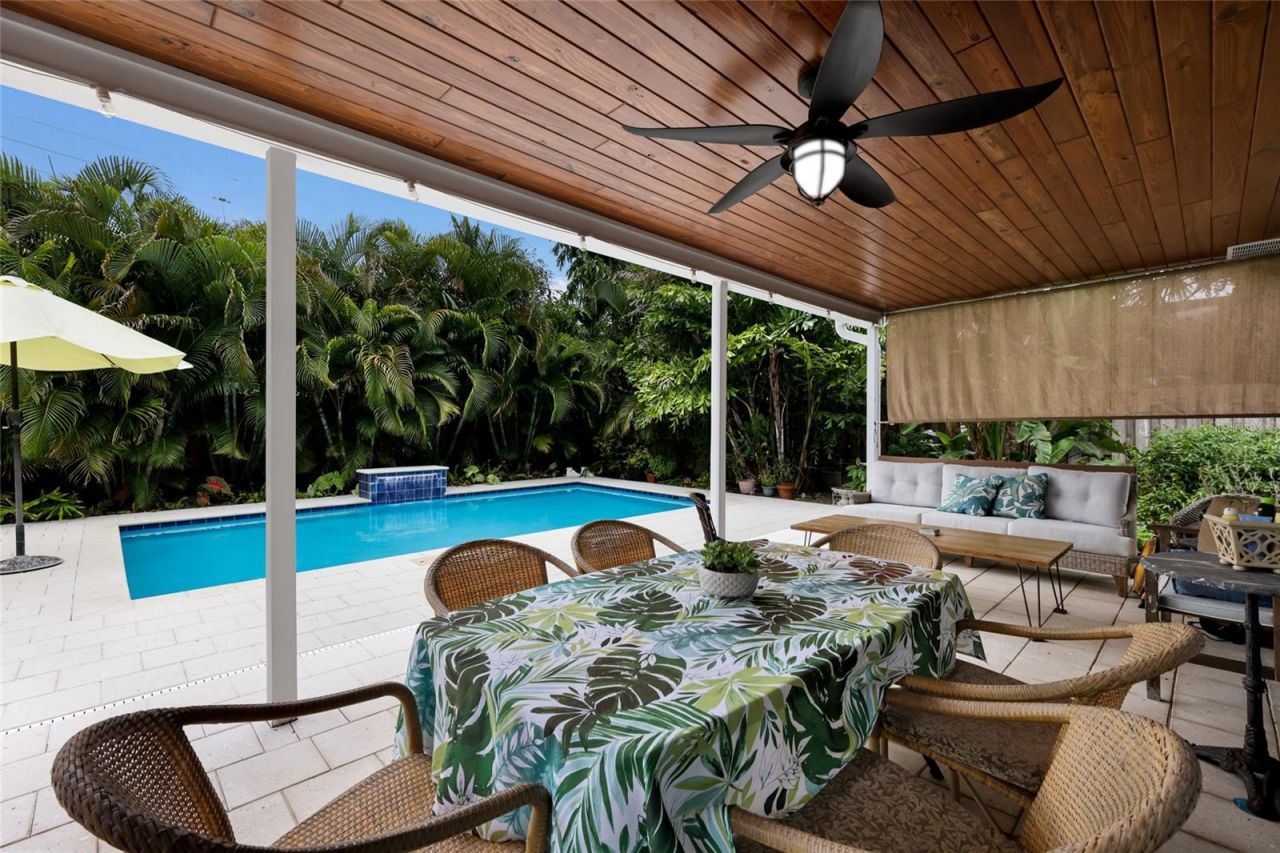 2070 Hyde Park Street, Sarasota, FL 34239 Photo