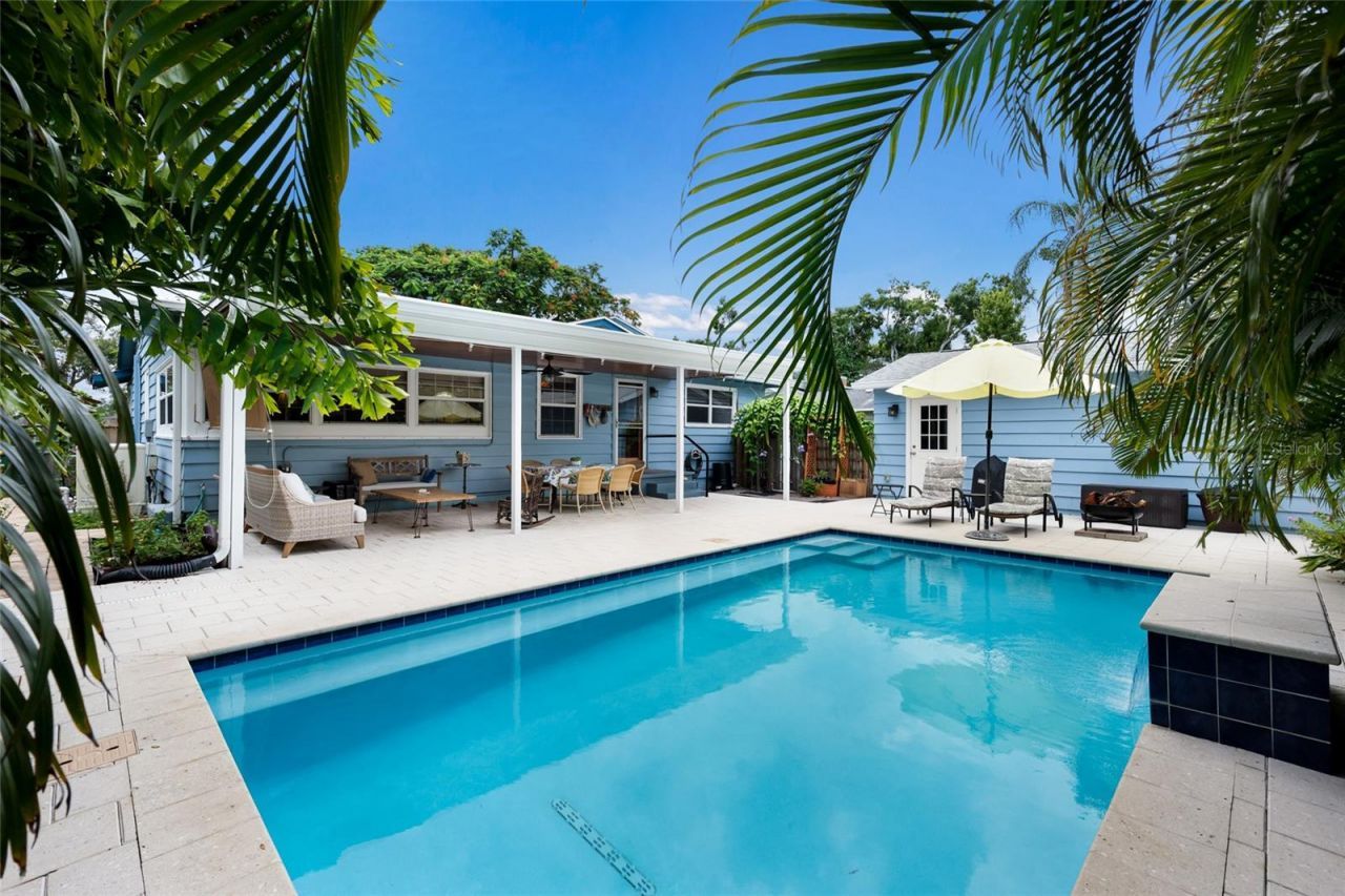 2070 Hyde Park Street, Sarasota, FL 34239 Photo