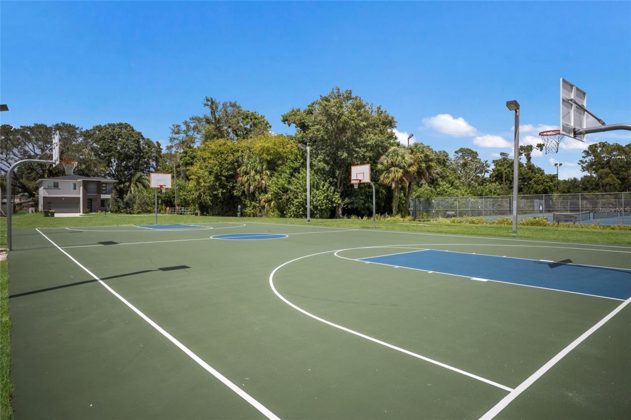 2070 Hyde Park Street, Sarasota, FL 34239 Photo