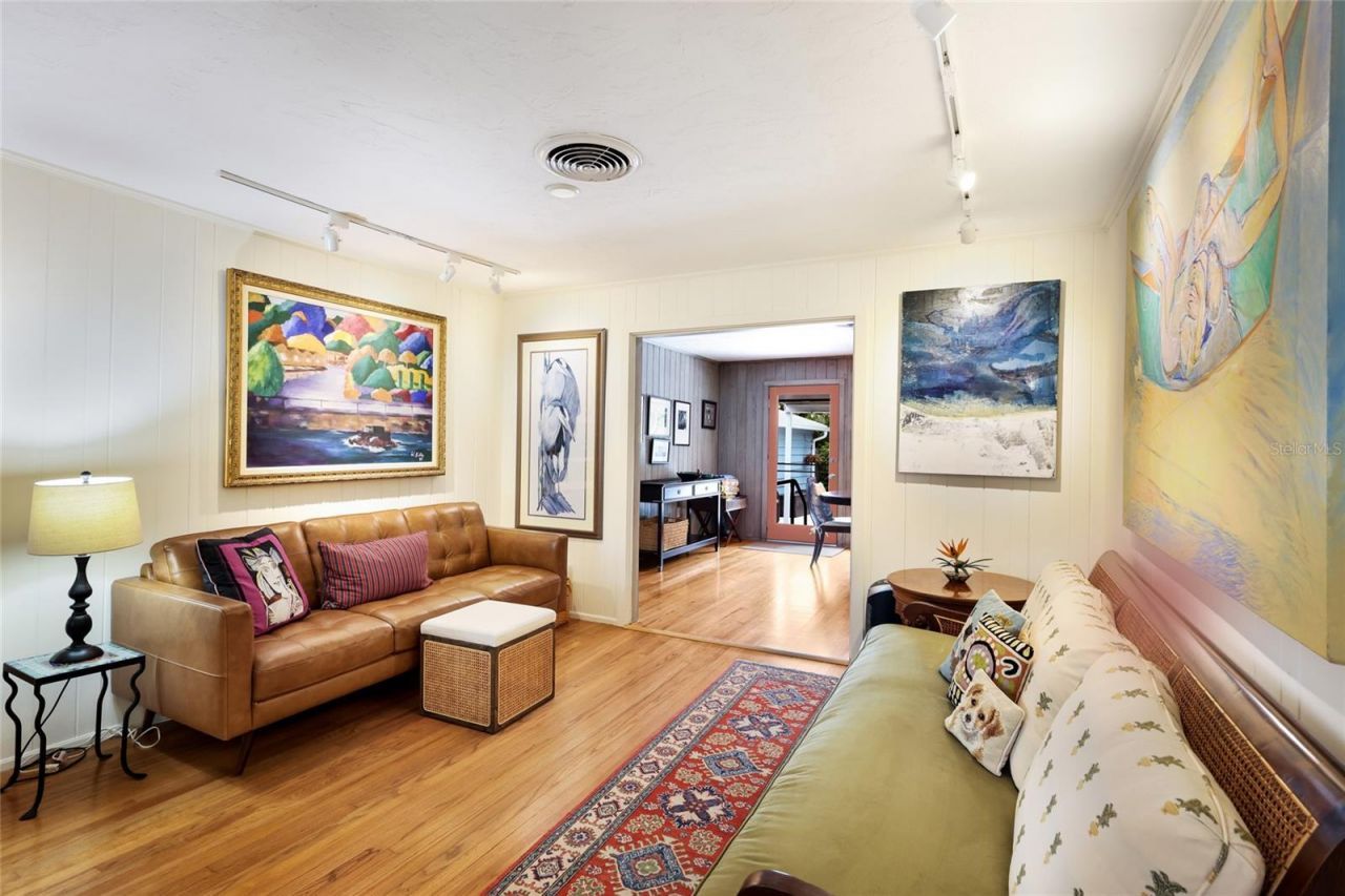 2070 Hyde Park Street, Sarasota, FL 34239 Photo