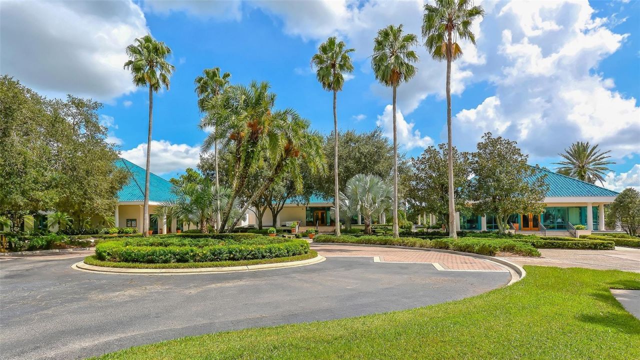 6682 Saint James Crossing, University Park, FL 34201 Photo