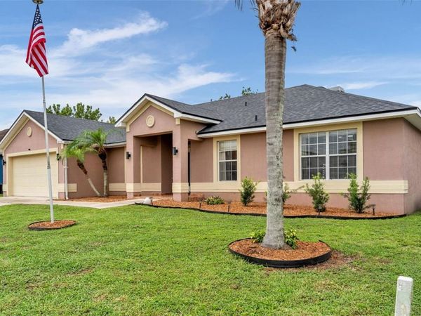 8774 FORT SOCRUM VILLAGE WAY , LAKELAND, FL 33810