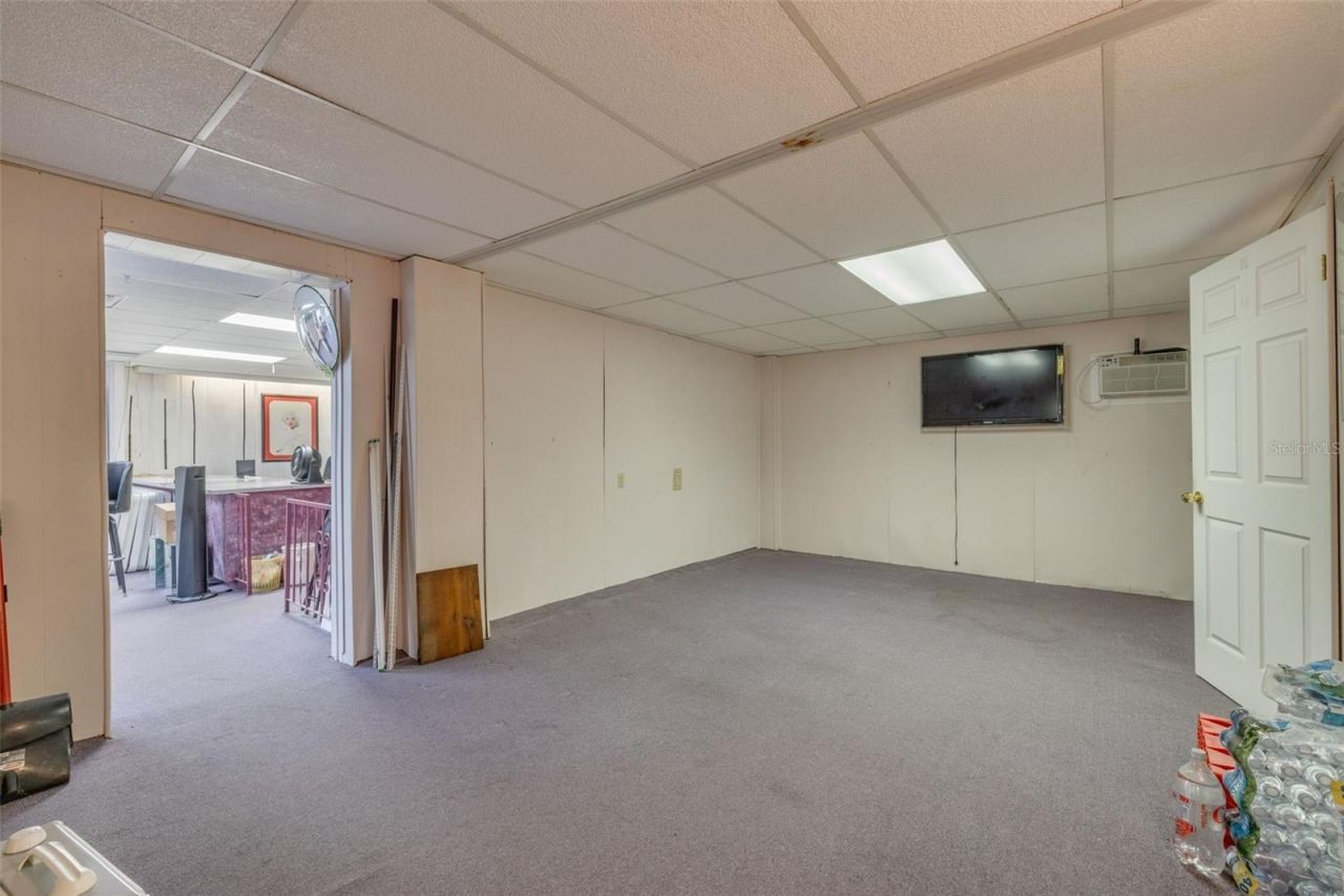 2865 E Bay Drive, Largo, FL 33771 Photo