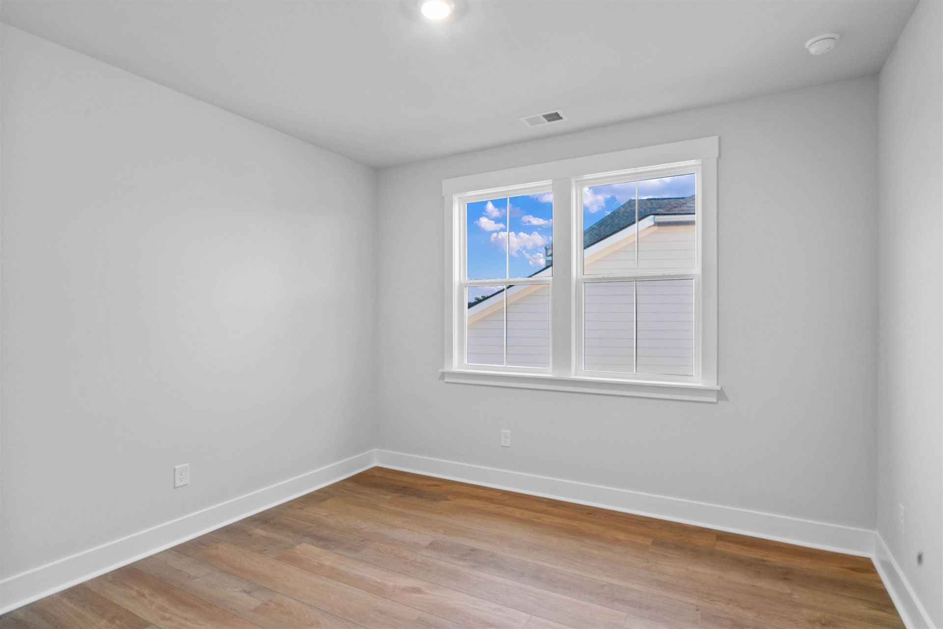 203 Atlantic Breeze St. Photo 15