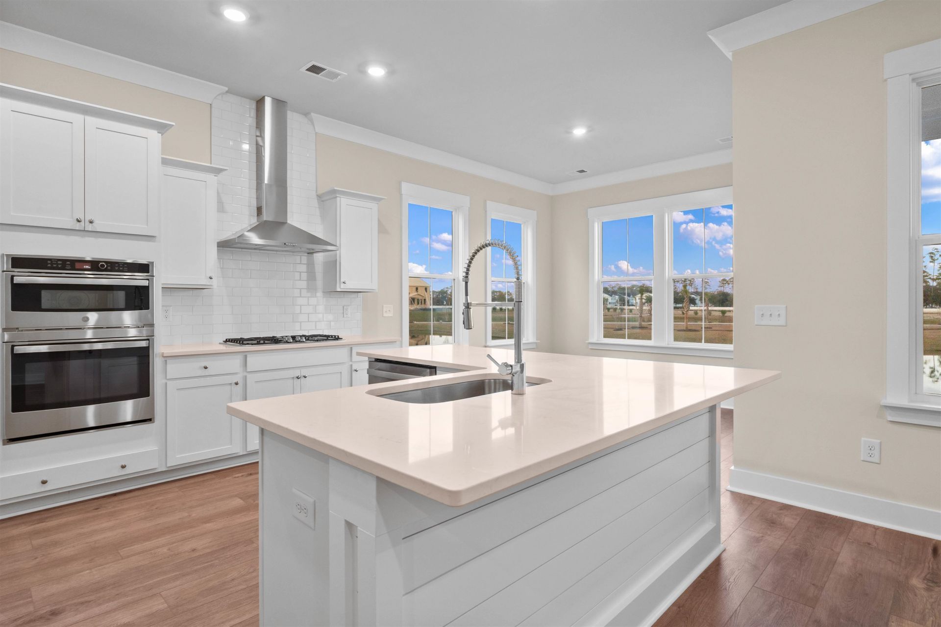 203 Atlantic Breeze St. Photo 5