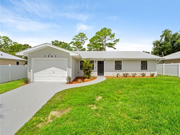 1263 37th Avenue SW, Vero Beach, FL 32968