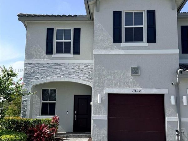 11830 NW 46th St , Coral Springs, FL 33076