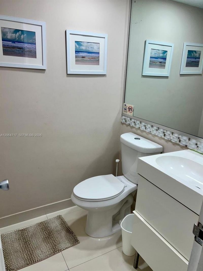 3801 S Ocean Dr , Unit 3X, Hollywood, FL 33019 Photo