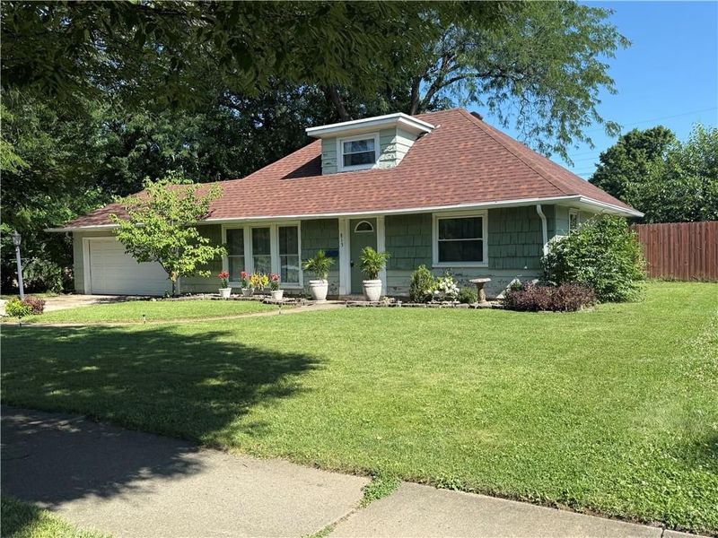 813 E Stroop Road, Kettering, OH 45429 Photo 3