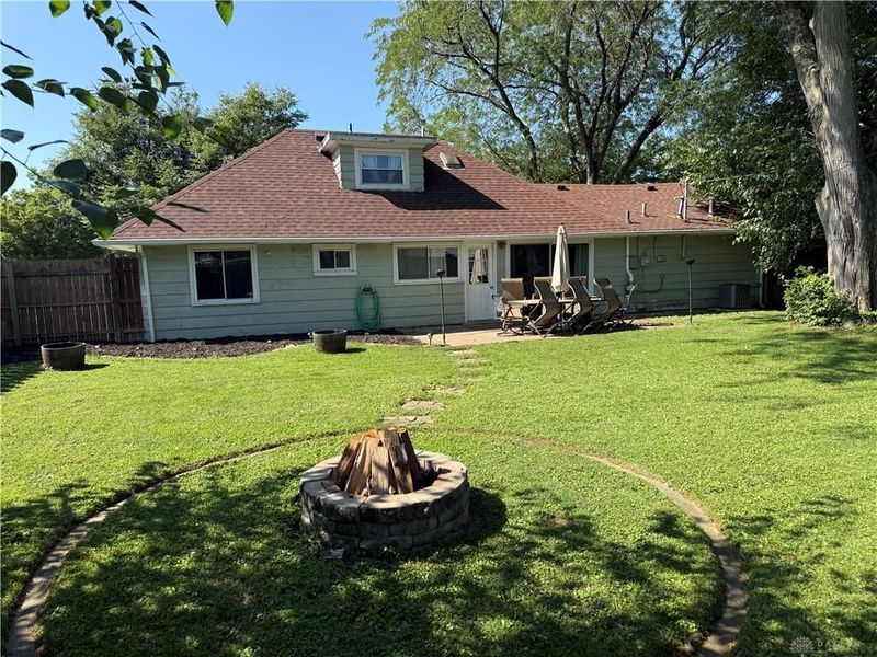 813 E Stroop Road, Kettering, OH 45429 Photo 5