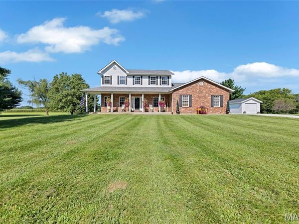 983 White Oak Drive, Waterloo, IL 62298